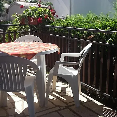 Apartment Zlata Vrcevan Medulin Exterior photo