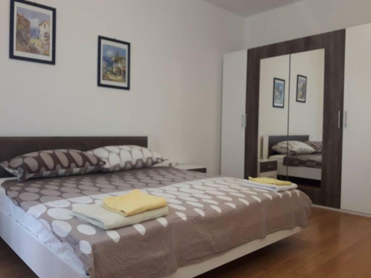 Apartment Zlata Vrcevan *